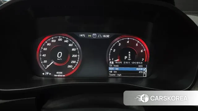 Volvo XC40 id 3473760 из Кореи 18