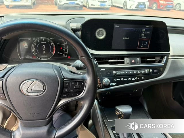 Lexus ES id 4299932 из Китая 11
