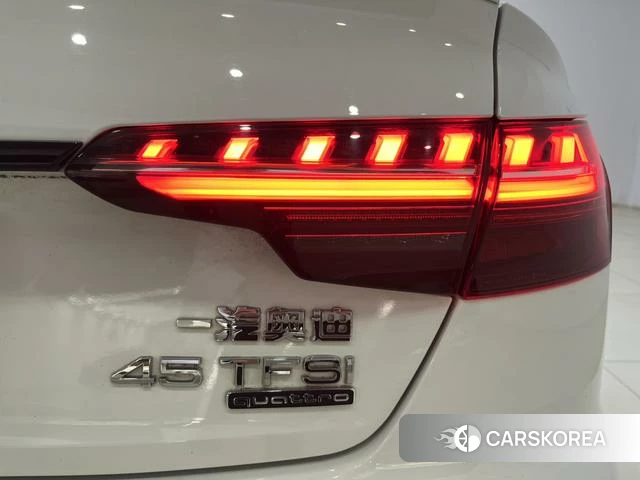 Audi A4L id 4274231 из Китая 16