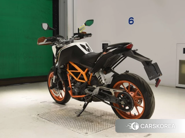 KTM 390 DUKE id 4341453 из Японии 8