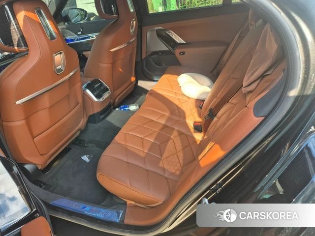 BMW 7 Series (G70) id 4329339 из Кореи 13