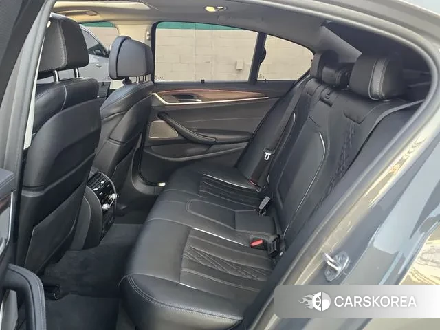 BMW 5 Series (G30) id 3448117 из Кореи 18