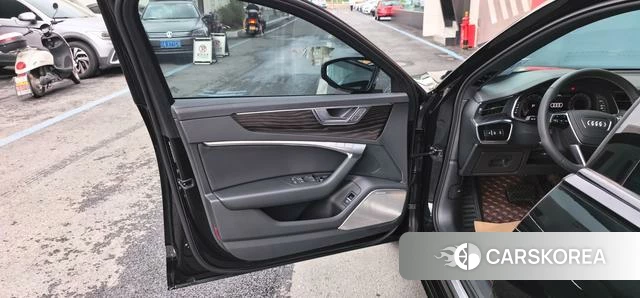 Audi A6L id 4366073 из Китая 16