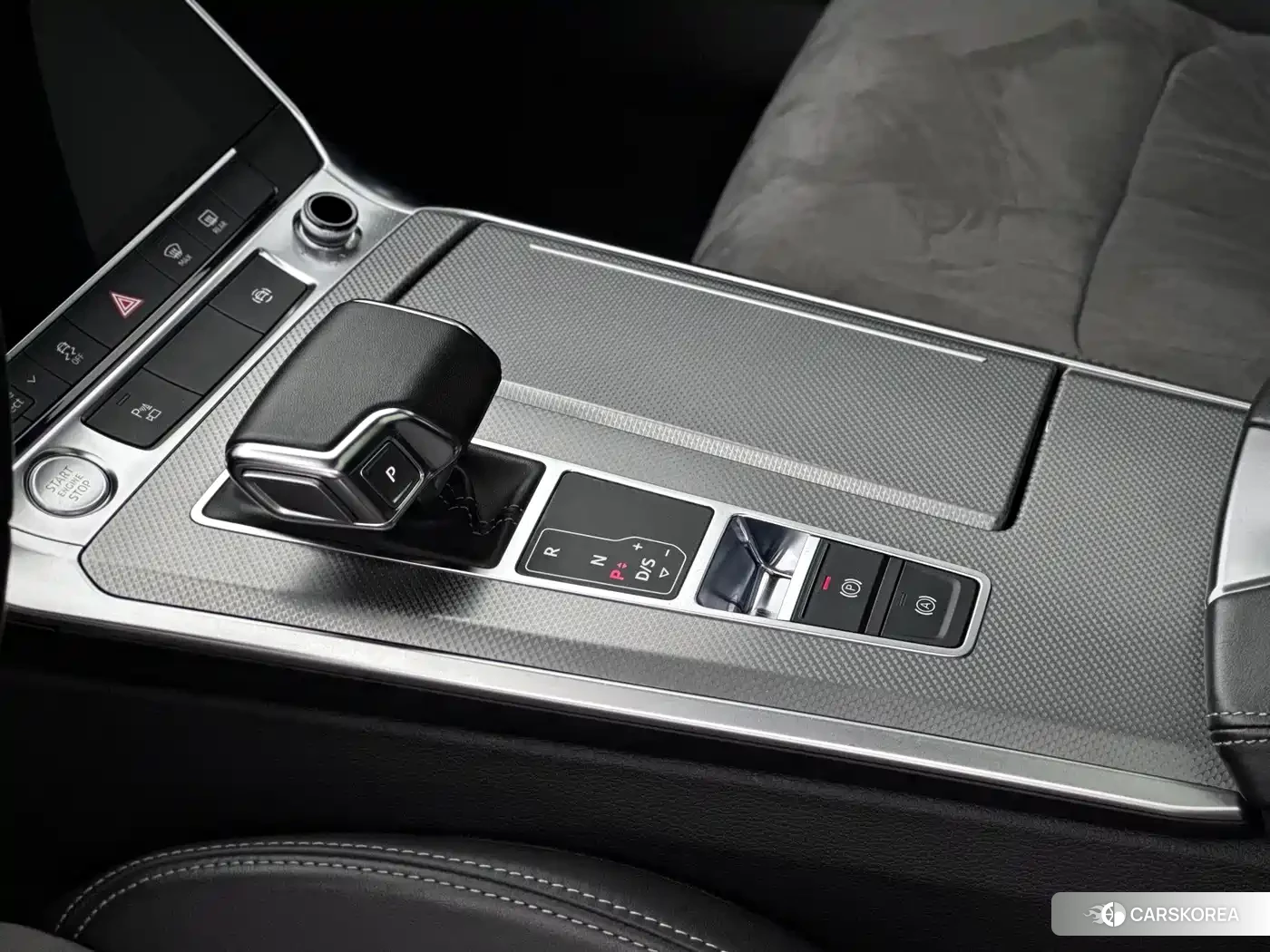 Audi A6L id 4539187 из Китая 15