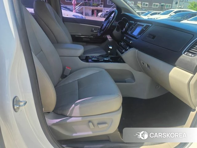Kia The New Carnival id 4485845 из Кореи 18