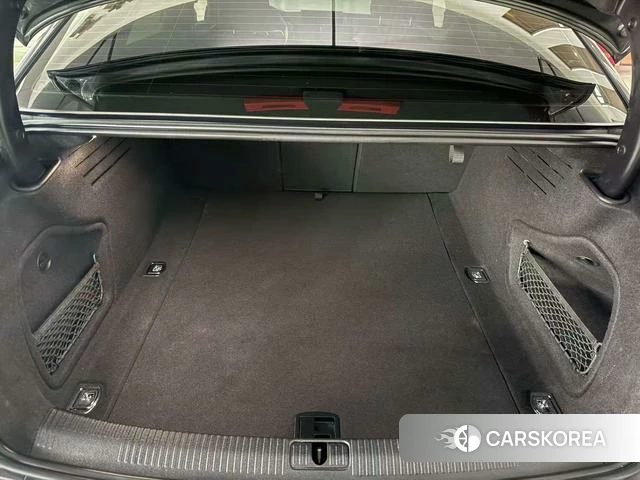 Audi A4L id 4208082 из Китая 13