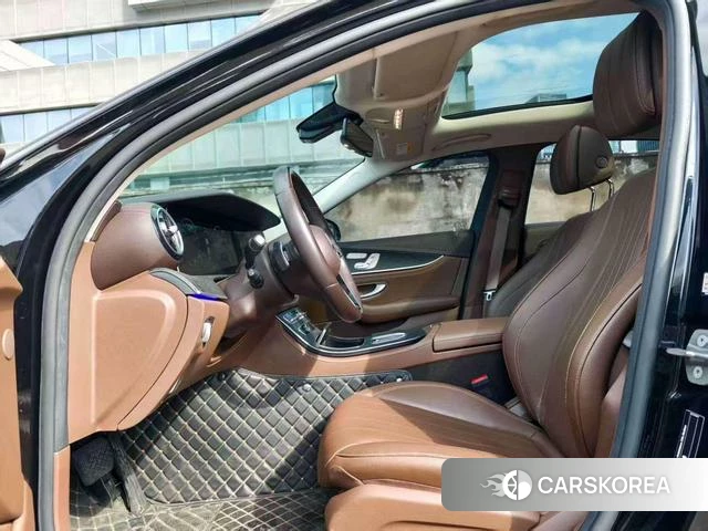 Mercedes-Benz E-class PHEV id 4236329 из Китая 15