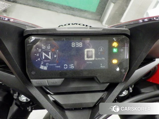 Honda CB650R id 4184690 из Японии 32