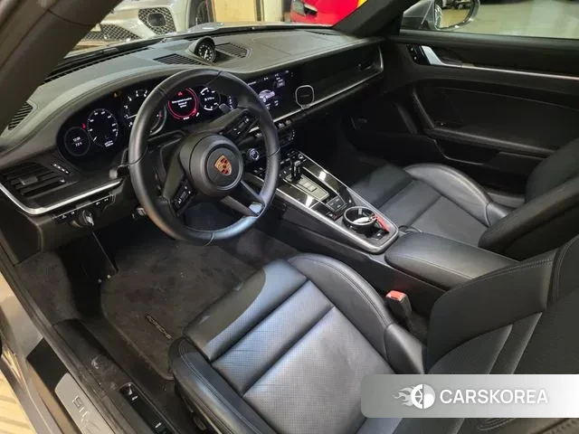 Porsche 911(992) id 3587965 из Кореи 18