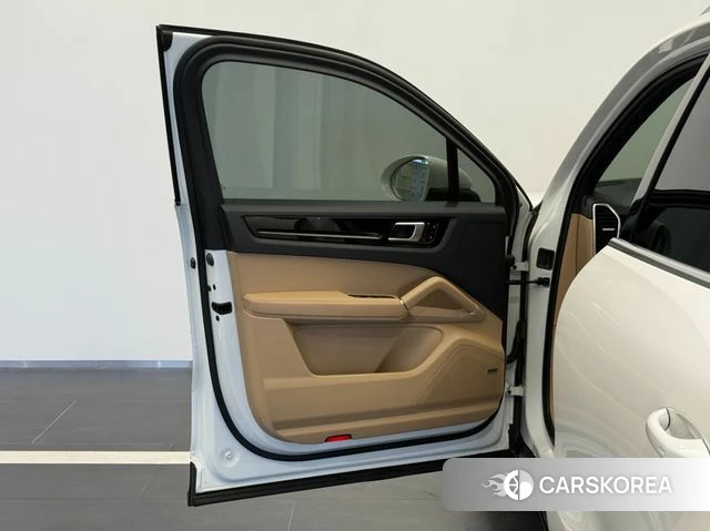 Porsche Cayenne (PO536) id 4642721 из Кореи 18
