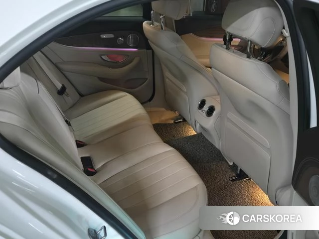 Mercedes-Benz E-Class W213 id 4785892 из Кореи 18