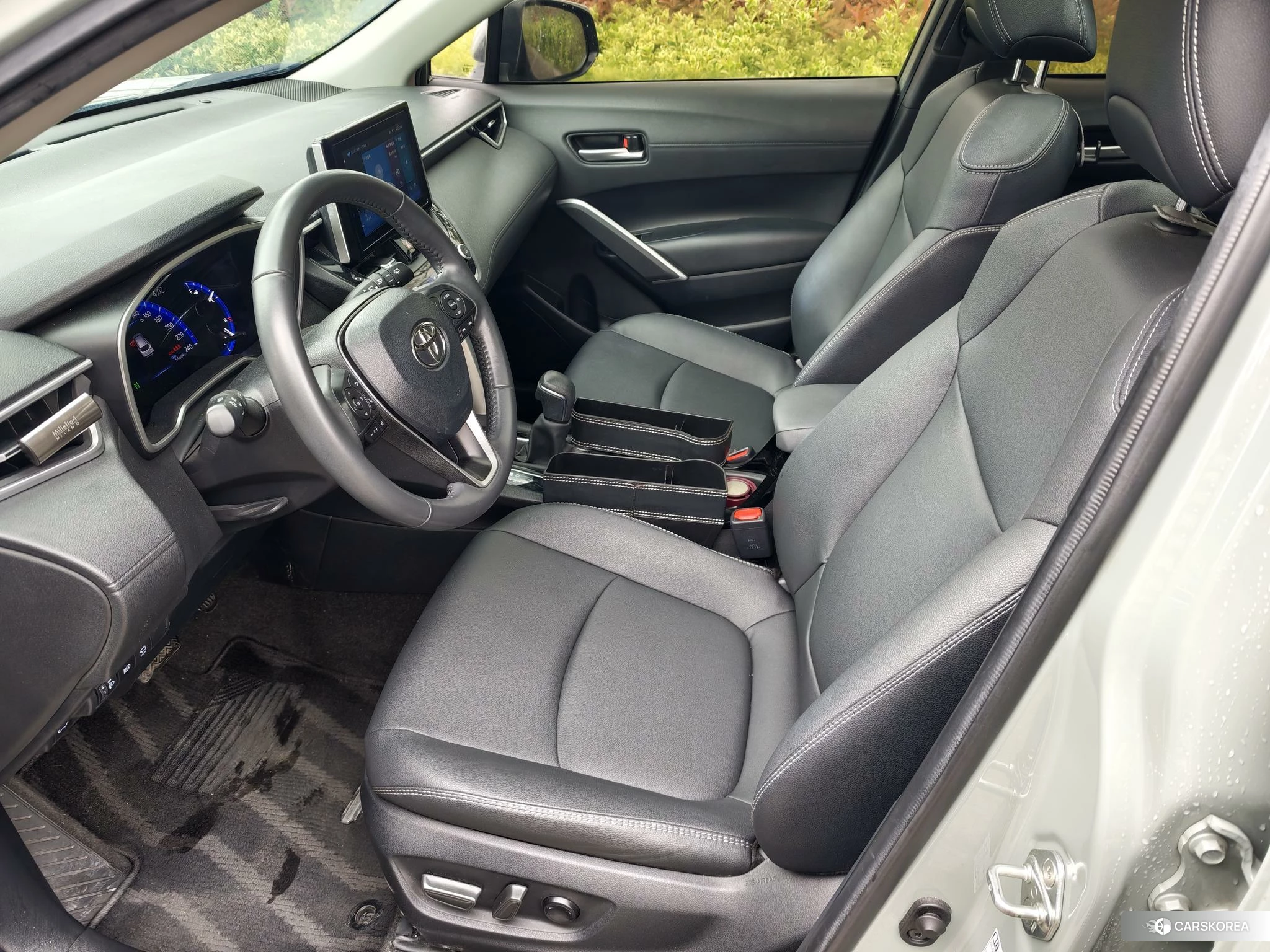 Toyota Corolla id 4453663 из Китая 9