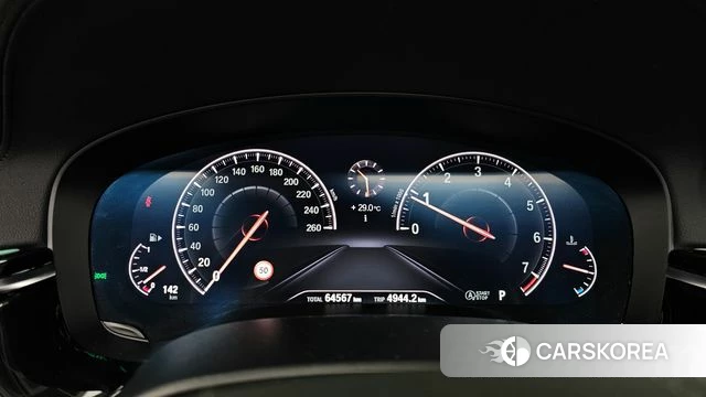 BMW 5 Series (G30) id 4397477 из Кореи 18