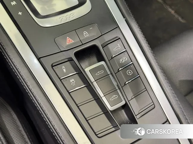 Porsche 718 Boxster id 3735893 из Кореи 8