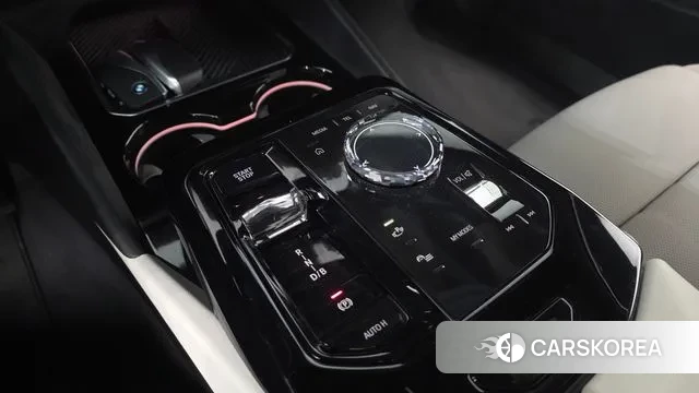 BMW i5 (G60) id 3689528 из Кореи 18