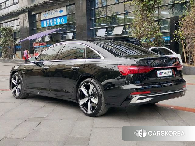 Audi A6L id 4274122 из Китая 9