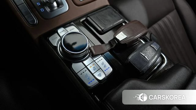 Genesis G90 id 4285586 из Кореи 30