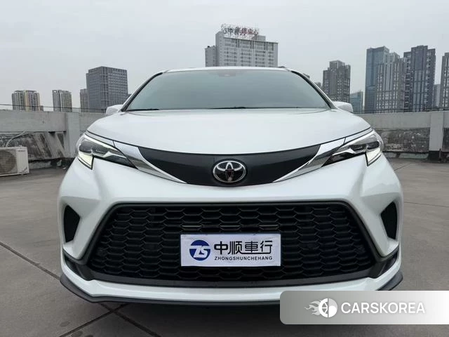 Toyota Grevia id 4260682 из Китая 8