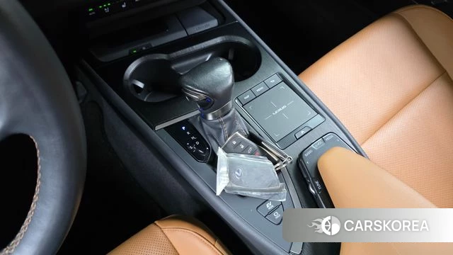 Lexus UX250h id 4746670 из Кореи 30