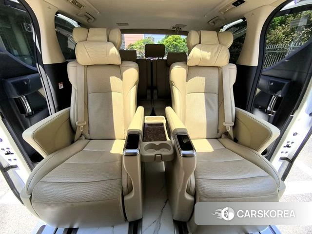 Toyota Elfa id 4272331 из Китая 18