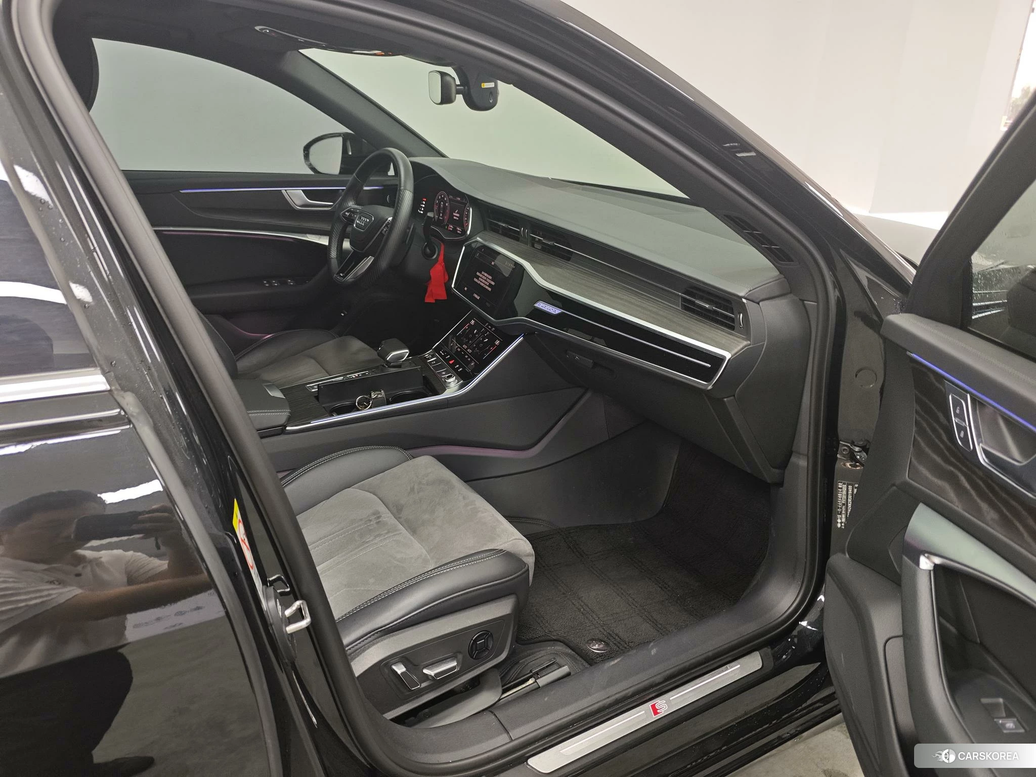 Audi A6L id 4479750 из Китая 15