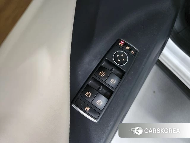 Tesla Model X id 4465330 из Кореи 18