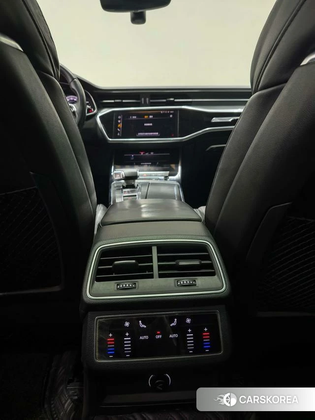 Audi A6L id 4198854 из Китая 16