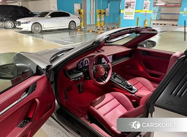 Porsche 911(992) id 3663807 из Кореи 8