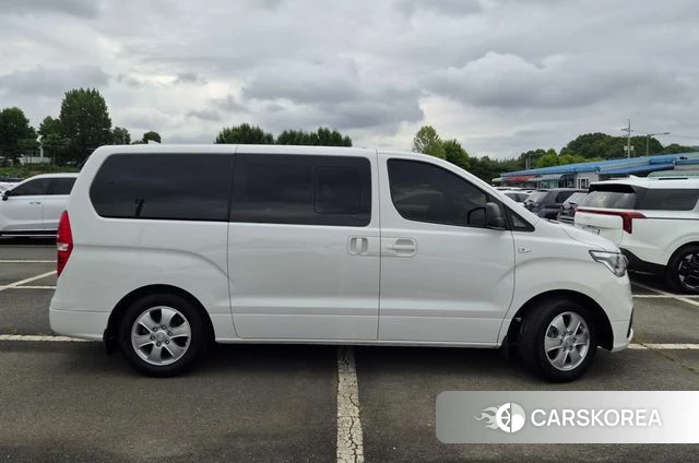 Hyundai The New Grand Starex id 4689195 из Кореи 13