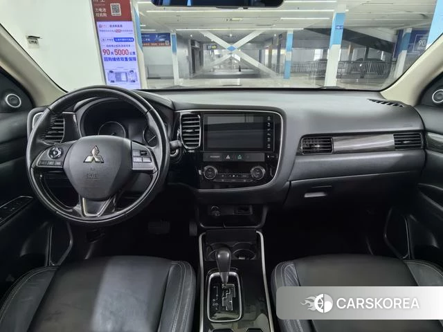 Mitsubishi  Outlander id 4217413 из Китая 17