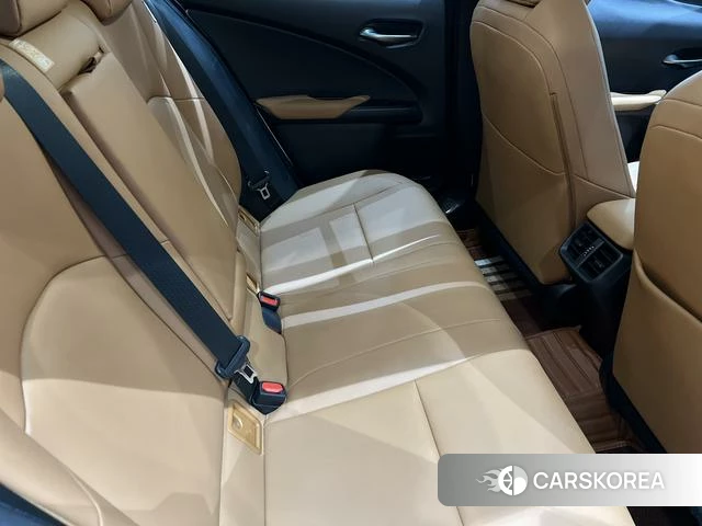 Lexus UX id 4213333 из Китая 17