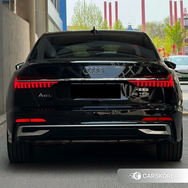 Audi A6L id 4258320 из Китая 15