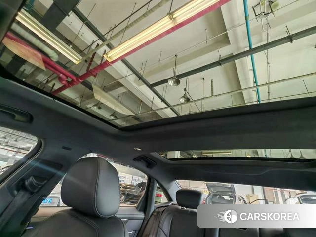Audi A6L id 4368310 из Китая 26