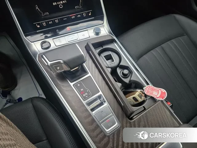 Audi A6 (C8) id 3348619 из Кореи 17