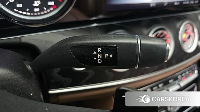 Mercedes-Benz E-Class W213 id 4586537 из Кореи 33
