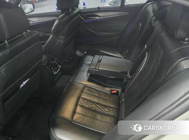 BMW 5 Series (G30) id 3916961 из Кореи 9