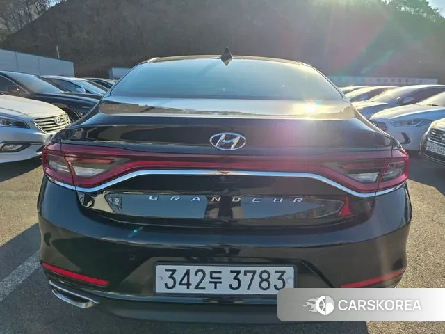 Hyundai Grandeur IG id 3469995 из Кореи 17