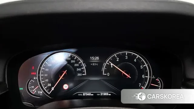 BMW 5 Series (G30) id 3779287 из Кореи 18