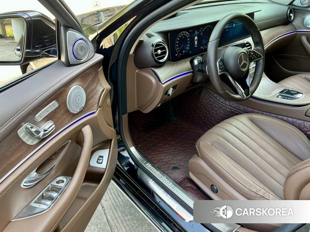 Mercedes-Benz E-class id 4264945 из Китая 19