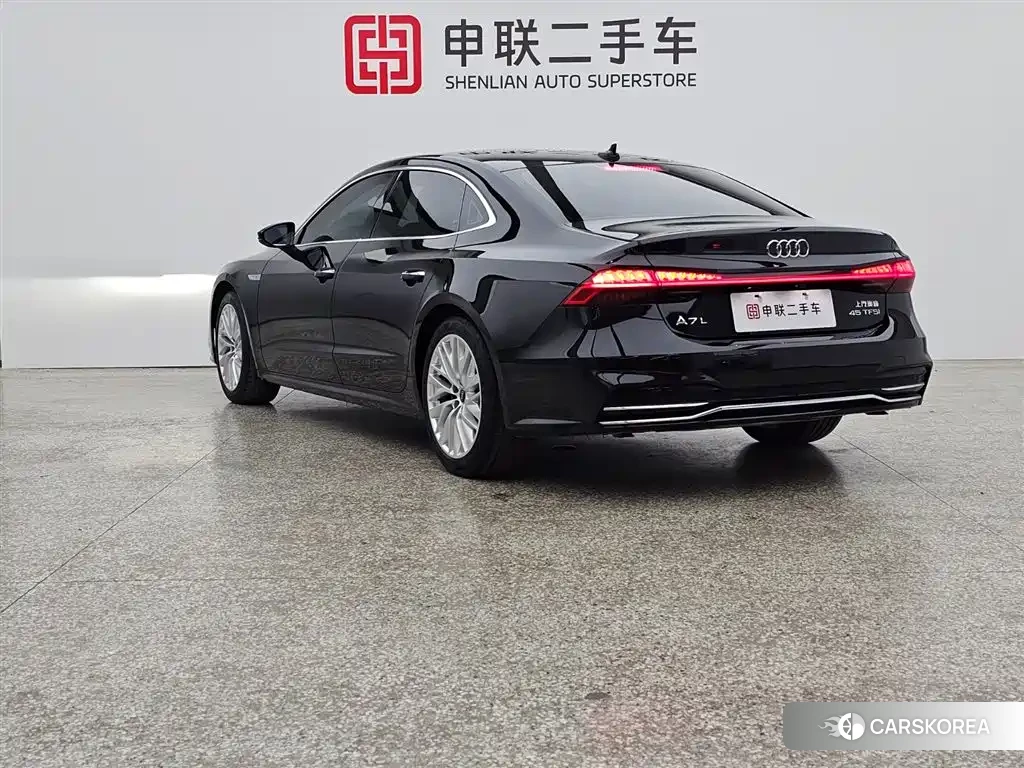 Audi A7L id 4659752 из Китая 11
