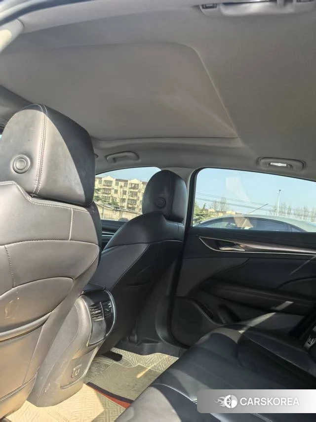 Buick Lacrosse id 4208909 из Китая 8
