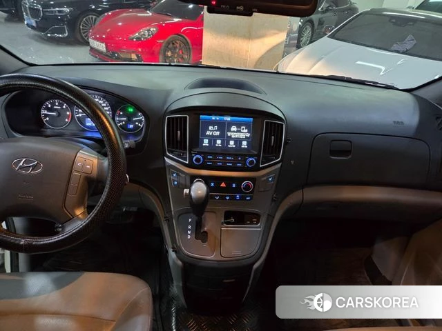 Hyundai The New Grand Starex id 4416236 из Кореи 17
