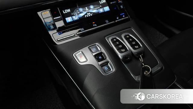 Hyundai The New Grandeur IG id 4501882 из Кореи 31
