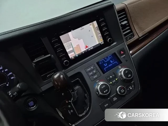 Toyota Sienna id 3429180 из Кореи 17