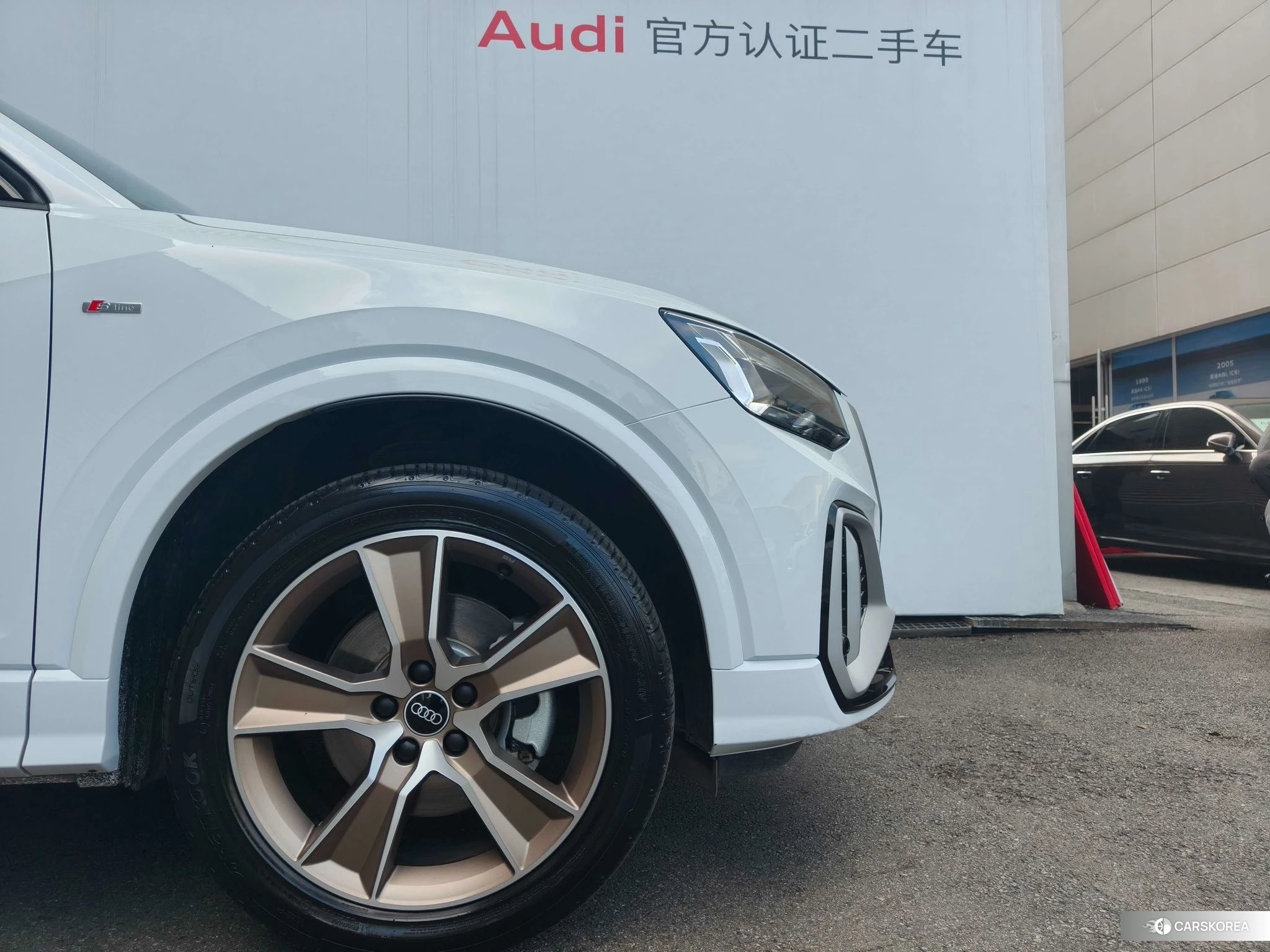 Audi Q2L id 4473685 из Китая 18