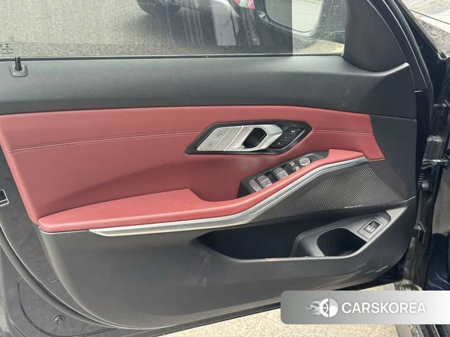 BMW 3 series id 4271767 из Китая 12