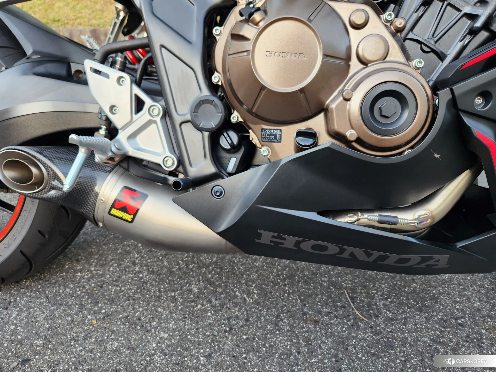 Проданный Honda CBR650R id 4373902 из Японии, фото 8