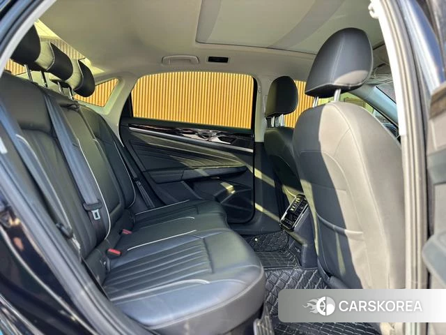 Volkswagen Passat id 4264752 из Китая 18