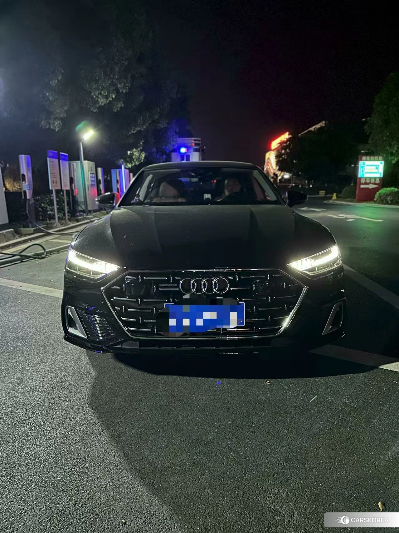 Audi A7L id 4452804 из Китая 8