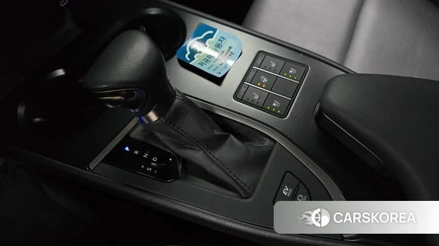 Lexus UX250h id 4701408 из Кореи 28